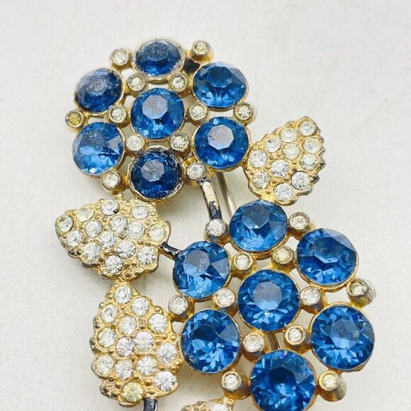 Vintage Double Flower Stem Pin Blue and Clear Rhinestones Gold Tone Floral READ - Picture 3 of 7